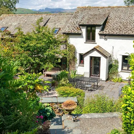 Seathwaite * Ambleside
